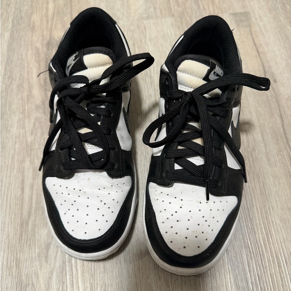 Nike Classic Black and White Athletic Shoes